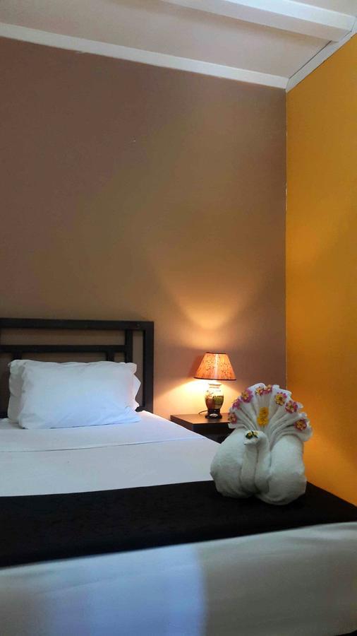 Hotel Casa Aura Cartago Ngoại thất bức ảnh